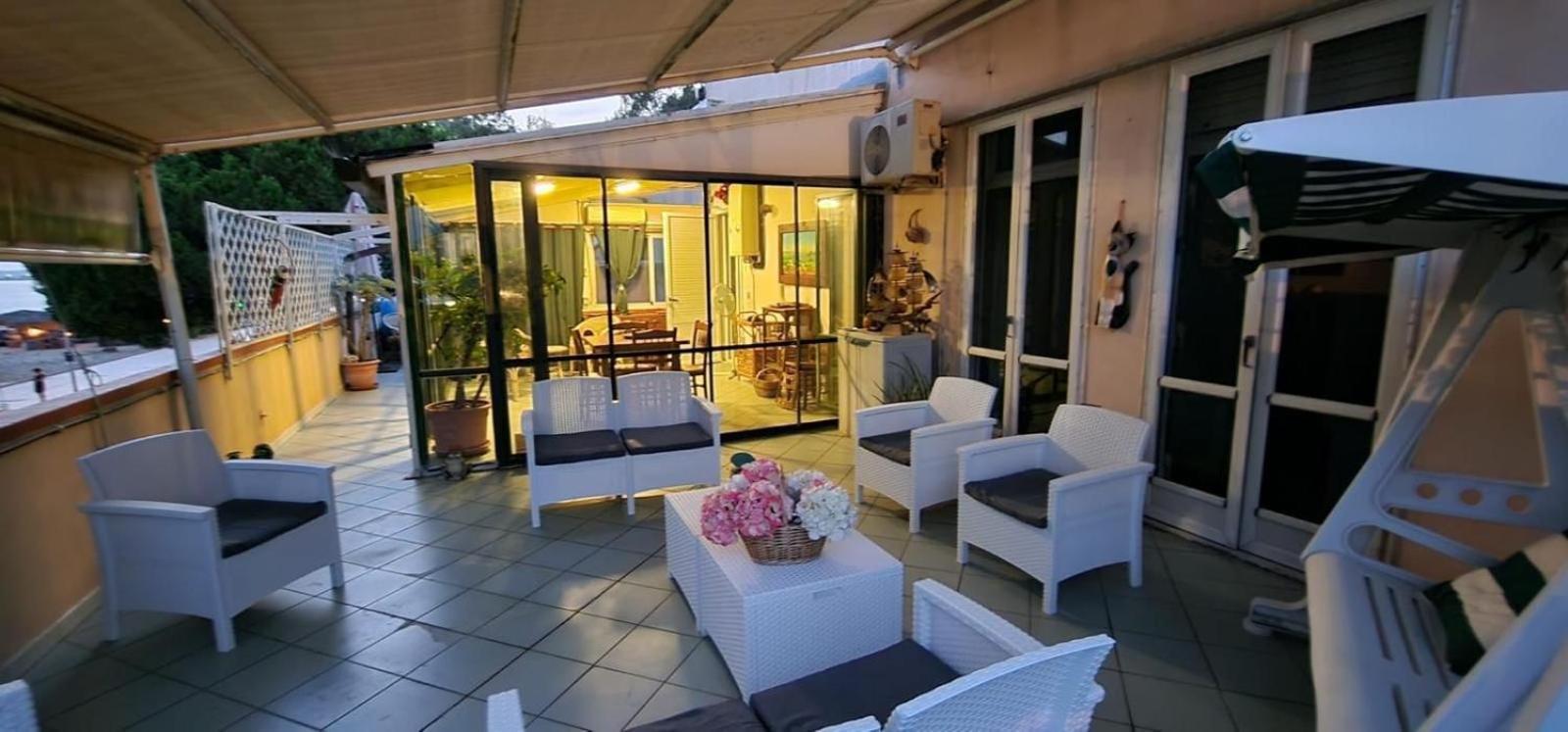 Ferienwohnung La Terrazza Sul Mare Torre Grande Exterior foto